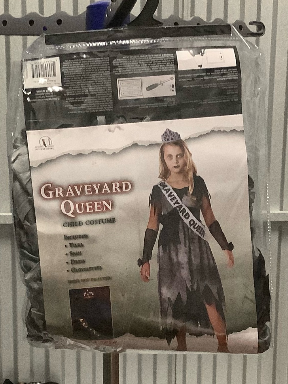 Graveyard Queen Kids Costume - Black and Gray size large
